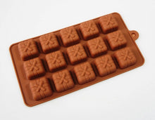 Load image into Gallery viewer, 15 Chocolate Gift Silicone Mould

