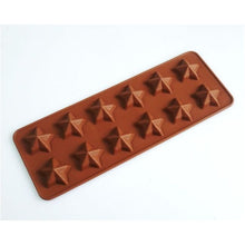 Cargar imagen en el visor de la galería, Forget Me Not Oils Europe Magic Stars - Chocolate Collection Silicone Mould
